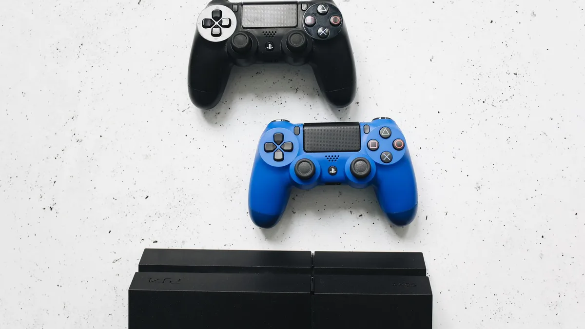 Combien coûte une PS4 en 2026 : prix neuf, occasion et astuces