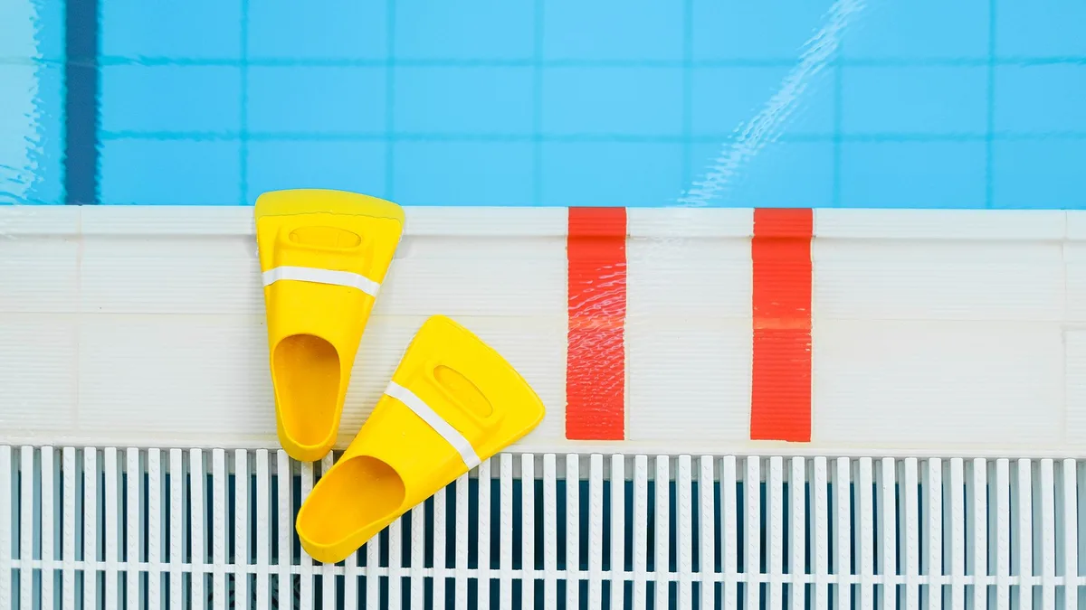 Idée contour de piscine